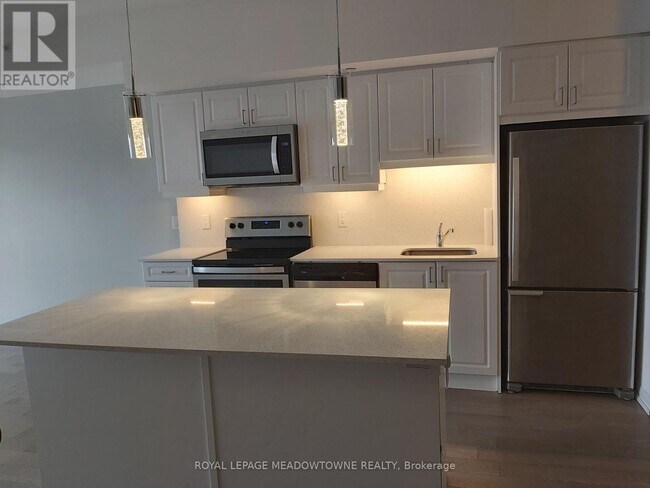 Building Photo - 7711 Green Vista Gate