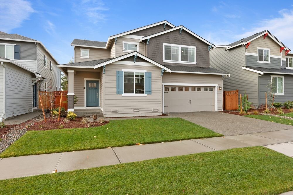 Stunning 4 bd 3 ba home in desirable Tehaleh House for Rent in South Hill, WA
