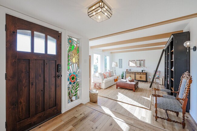 Foto del edificio - 2226 E Belmont Ave