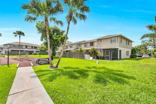 Building Photo - 10723 NW 10th St