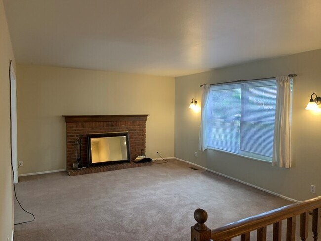 Foto del edificio - Spacious Sandy 3 Bedroom!