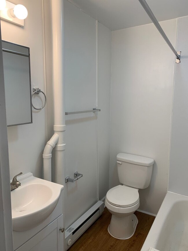 Building Photo - Second month HALF OFF! York City SD- 3rd f...