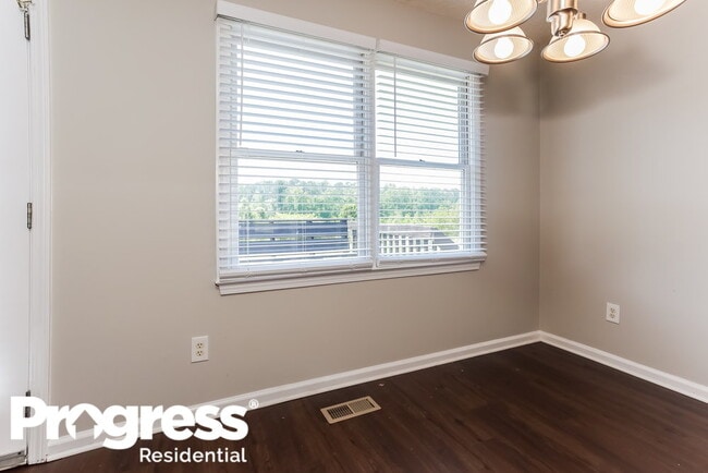 Foto del edificio - 820 Tidwell Rd