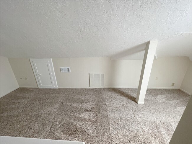 Building Photo - 6518 Tico Dr