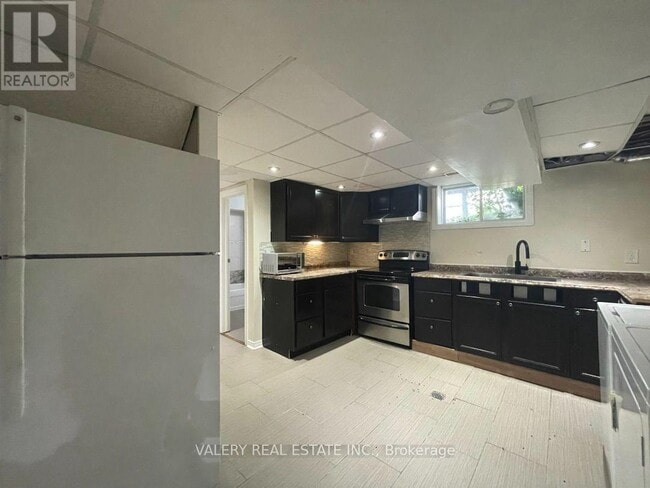 Building Photo - 73 Hickling Trail