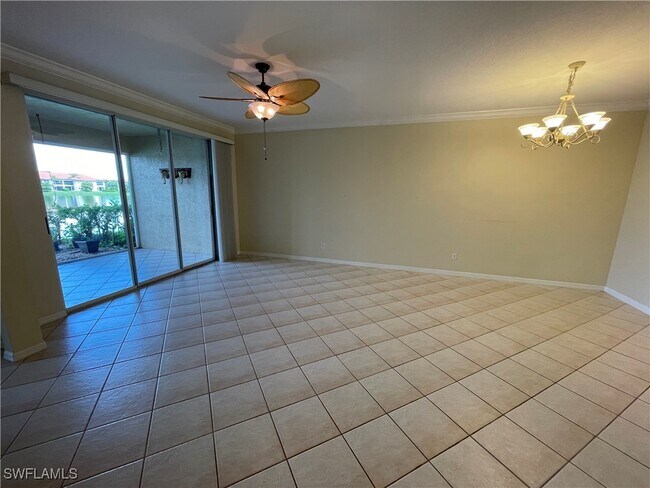Foto del edificio - 6368 Huntington Lakes Cir