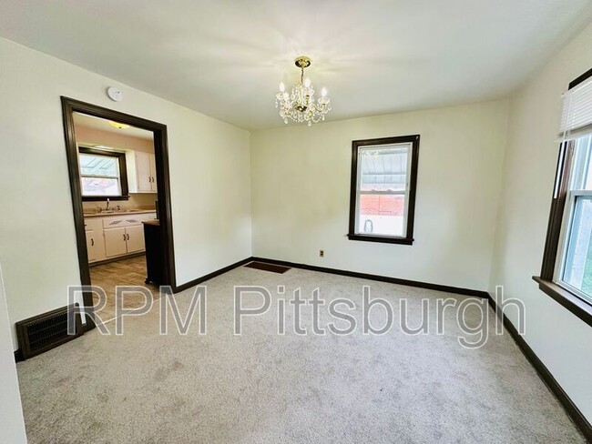 Foto del edificio - 933 Josephine St