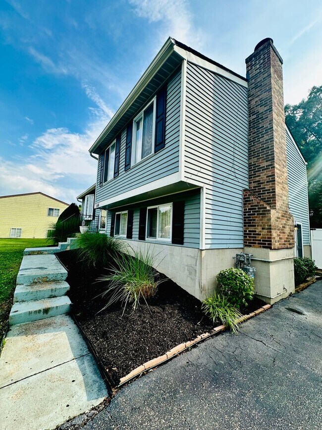 Foto del edificio - 1416 Hagen Rd