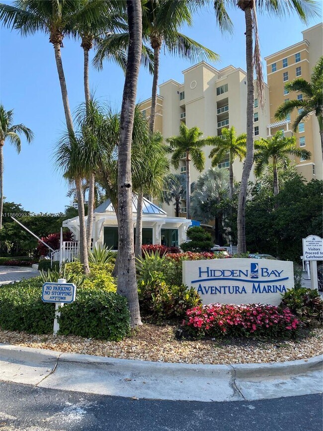 Foto del edificio - 3330 NE 190th St