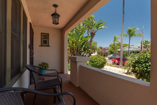 Foto del edificio - 4544-4546 Kensington Dr
