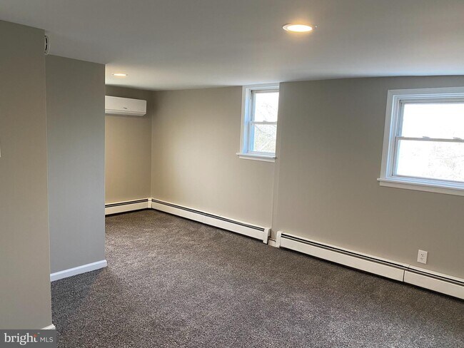 Building Photo - 4308 Bethlehem Pike
