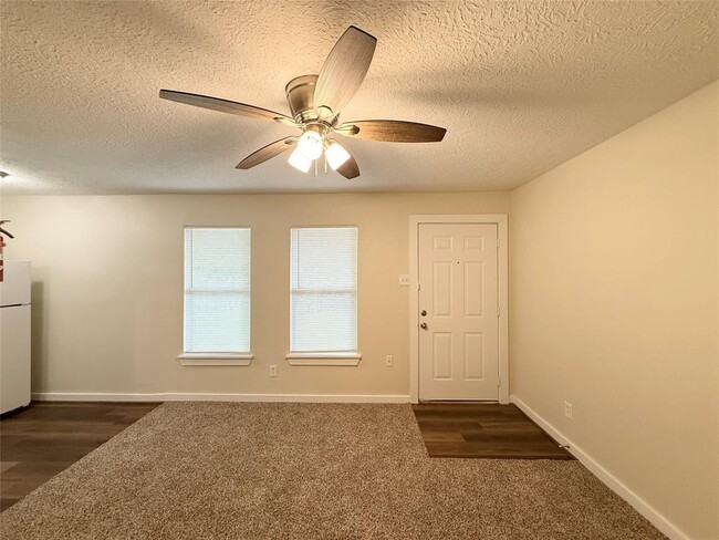 Foto del edificio - 5415 Scott St