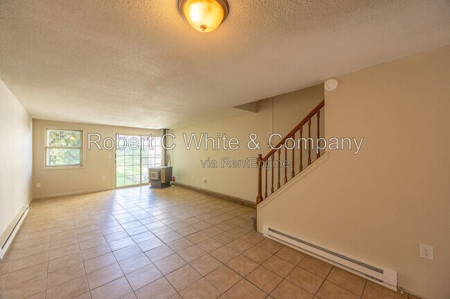 Foto del edificio - 45 Rising Trail Dr