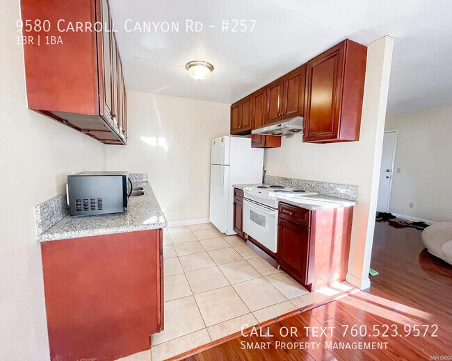 Foto del edificio - 9580 Carroll Canyon Rd