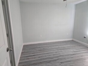 Building Photo - 22061 Russell Dr