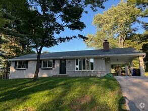 Building Photo - 10193 Cabery Rd