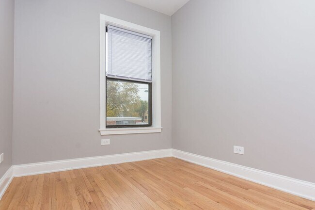 Foto del edificio - 5048 S Laflin St