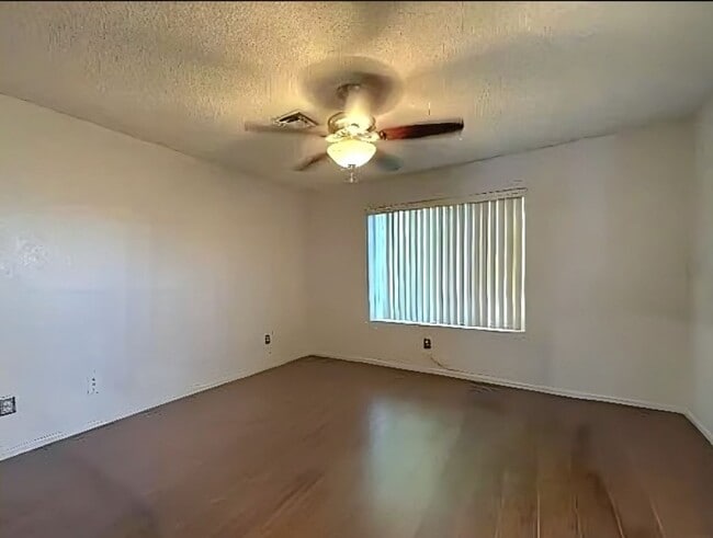 Foto del edificio - 2045 S 14th Ave