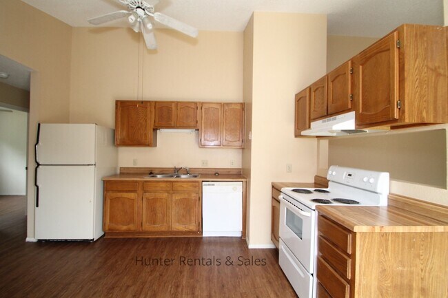 Foto del edificio - Dreamy Three-Bedroom - 1st month free with...