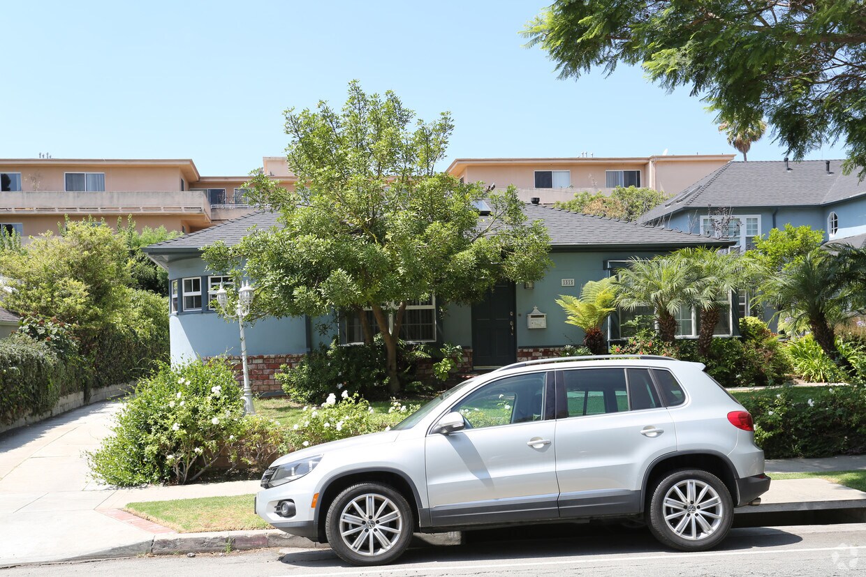 Foto del edificio - 1515 Veteran Ave