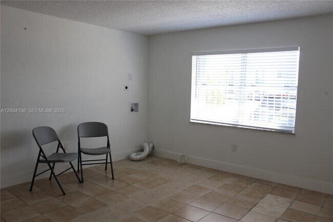 Building Photo - 4050 NW 135th St