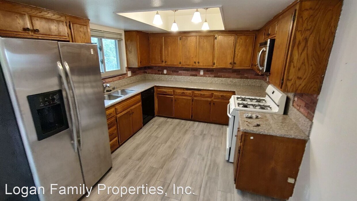 Foto principal - 3 br, 2 bath House - 8509 Val Vista Drive