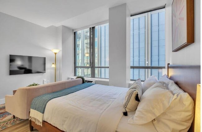 Building Photo - 2 bedroom in New York NY 10005