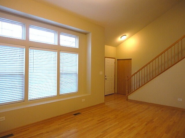 Building Photo - 26300 W Riverbend Ln