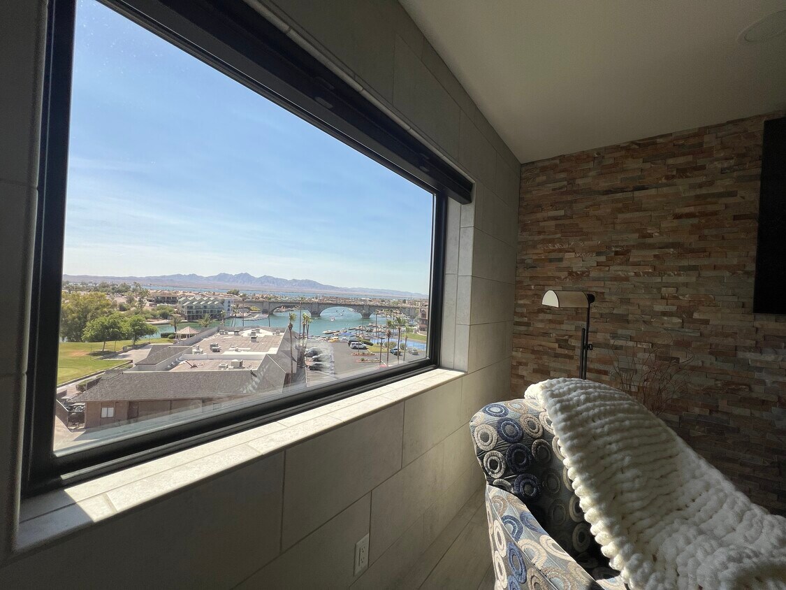 VIEW OF LONDON BRIDGE FROM INTERIOR LIVING ROOM - 777 Harrah Way