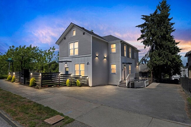 Building Photo - 68 W Etruria St