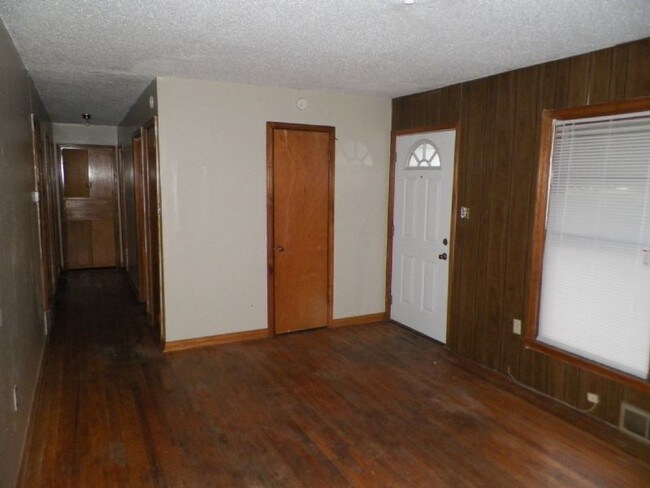 Building Photo - 1511 NW 44th St
