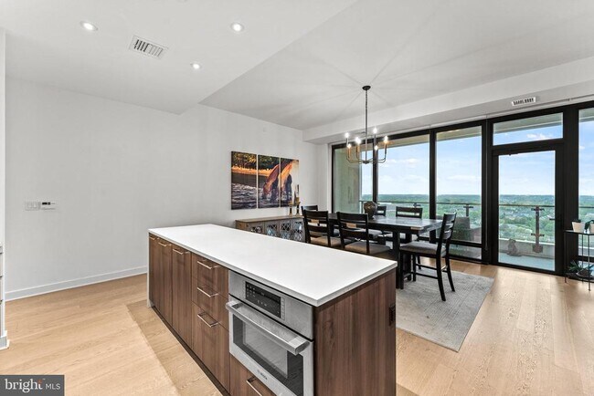 Foto del edificio - 1650 Silver Hill Dr