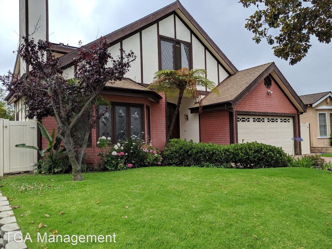 4 br, 4 bath House 10830 Fairbanks Way House Rental in Culver City, CA