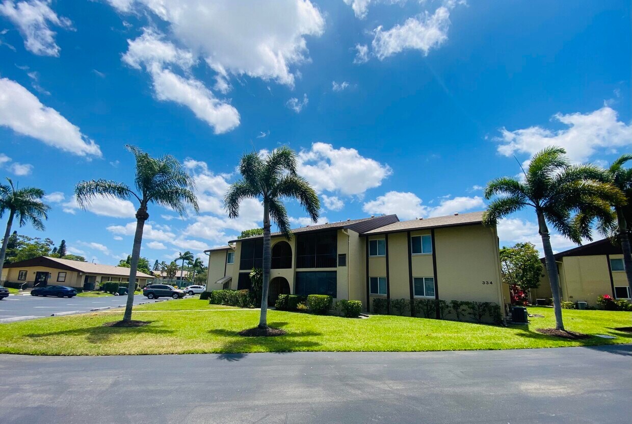 Foto principal - 334 Pine Ridge Cir