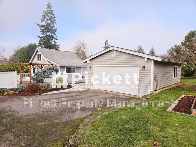 Building Photo - 9062 Tracyton Blvd NW