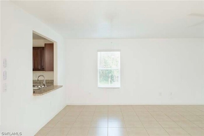 Building Photo - 2802 40th St SW