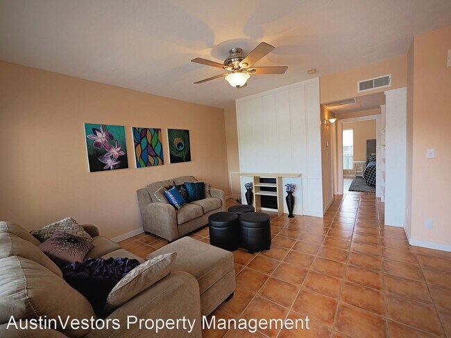 Building Photo - 1 br, 1 bath House - 1509 W 39th 1/2 St #207