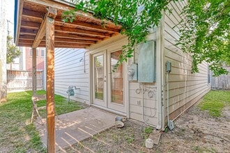 Building Photo - 9701 Marlive Ln