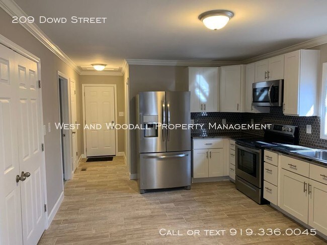 Building Photo - 209 Dowd St