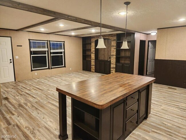 Building Photo - 3 br, 2 bath Mobile Home - 1565 County Roa...