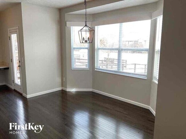 Building Photo - 1850 Greentree Meadows Dr