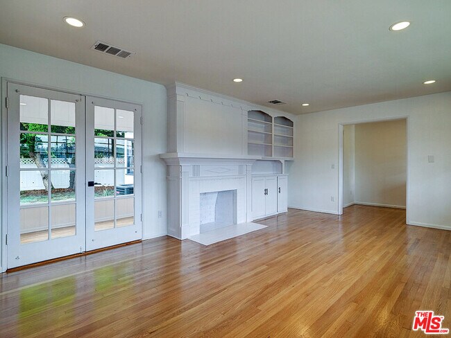 Foto del edificio - 7101 W 85th St