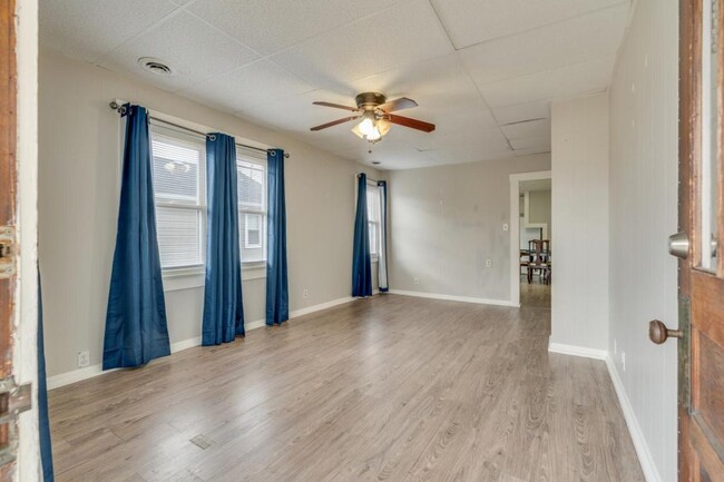 1734 Highland St - House Rental in Kingsport, TN | Apartments.com