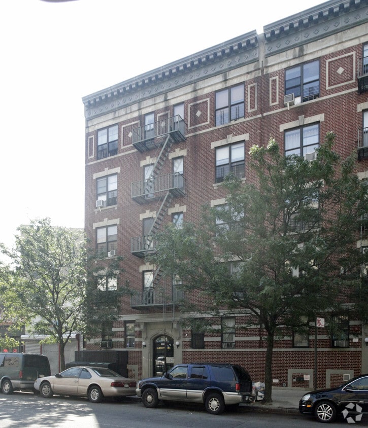 Building Photo - 1674 Boston Rd