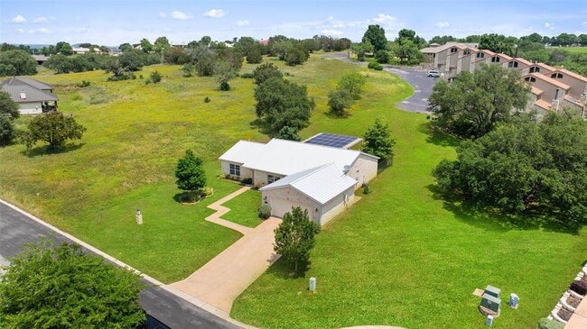 Building Photo - 151 Uplift