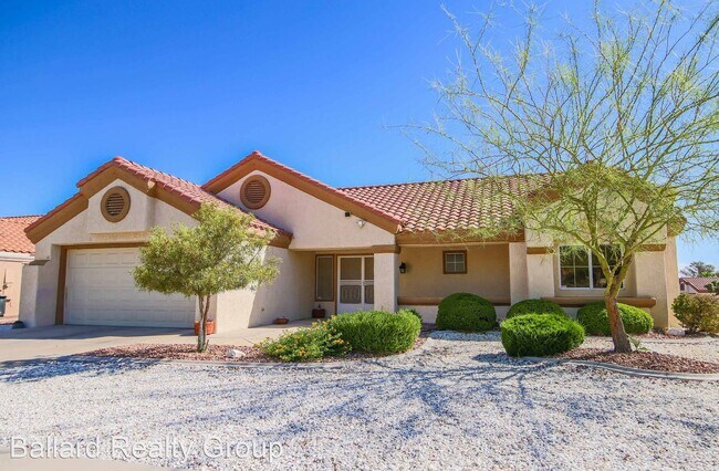 Building Photo - 2 br, 2 bath House - 2400 Desert Glen Drive