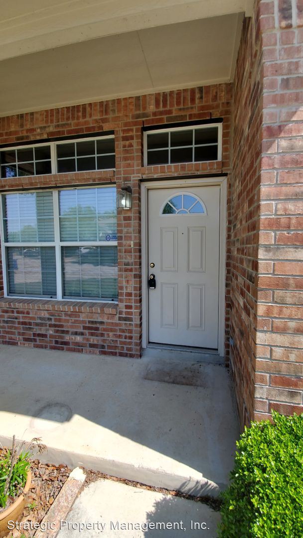 Foto del edificio - 3 br, 2 bath House - 11647 Wood Harbor