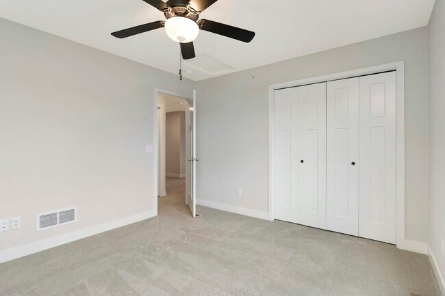 Building Photo - 7070A 181st Street West