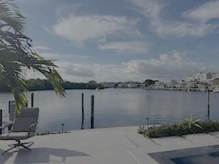 Foto del edificio - 6110 N Ocean Blvd