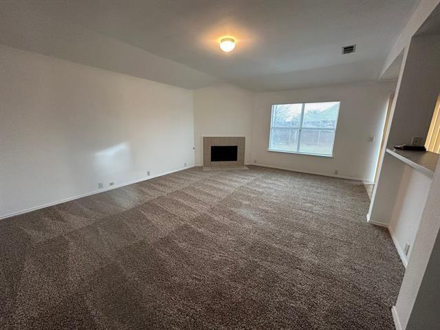 Foto del edificio - 8255 Horse Whisper Ln